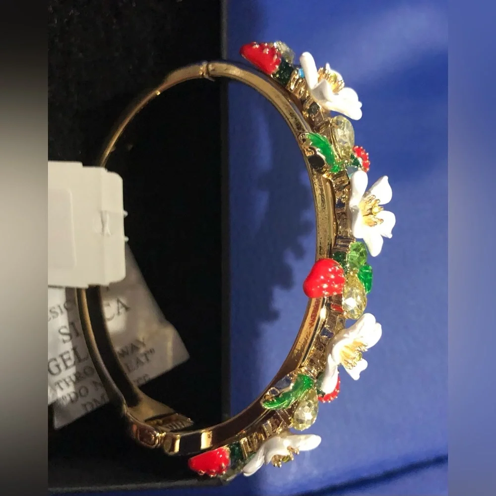Betsey Johnson strawberry & white flower cubic zirconia gold bangle Bracelet new - Picture 7 of 13